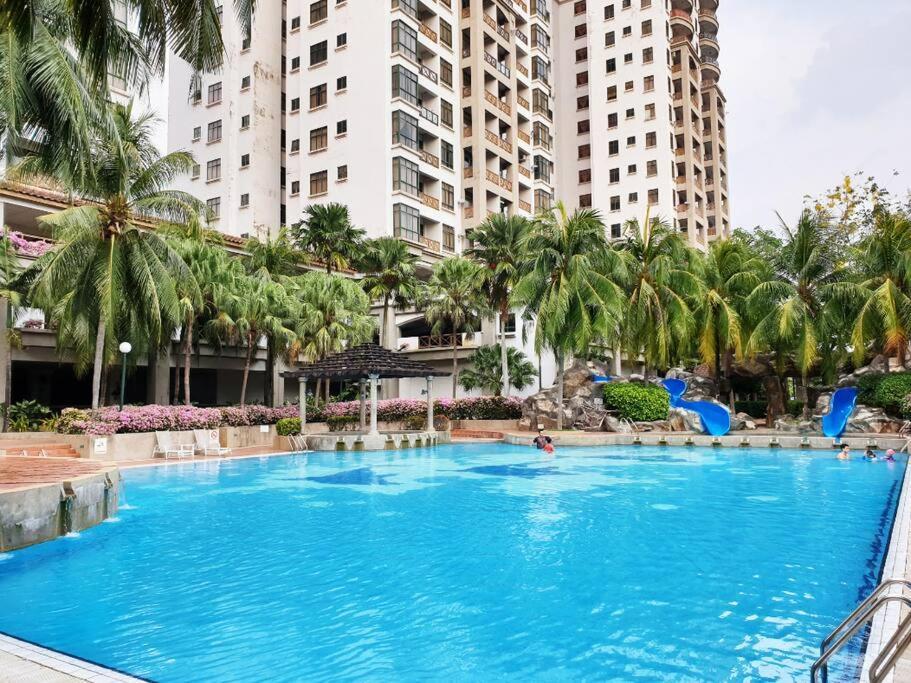 Mahkota Pool View Apartment Near A'Famosa & Jonker Malacca Buitenkant foto