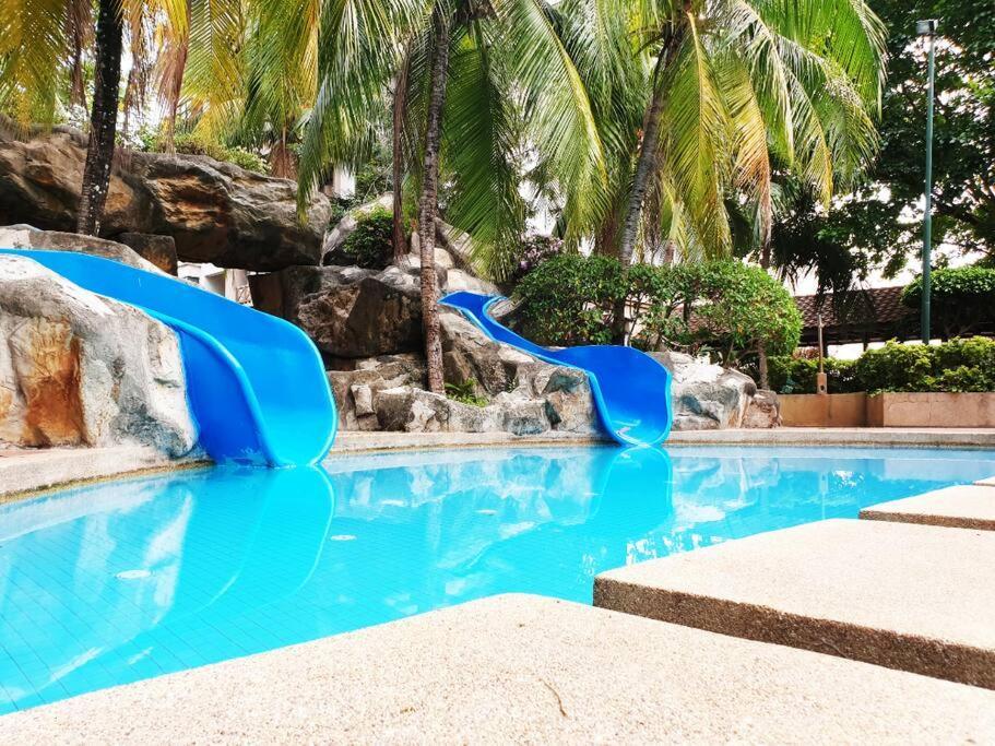 Mahkota Pool View Apartment Near A'Famosa & Jonker Malacca Buitenkant foto